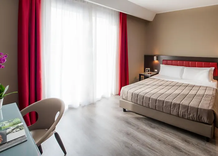 Da Vinci Hotel 4*